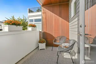 Private master deck