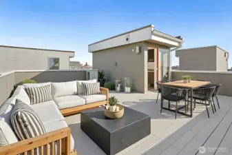 Huge beautiful deck