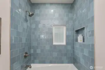 2nd Upstairs Bathroom