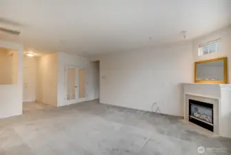 Follow to the Right for Primary Suite