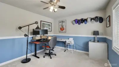 Bedroom/Office