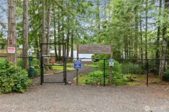 If you choose to become a member of the Haven Lake Property Owners Association, you'll enjoy access to Lakefront Park, which features a dock and picnic area. Membership is voluntary and costs $40 per year.