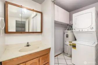 Desirable in-unit washer & dryer.