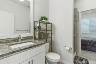 1st floor 3/4 bath