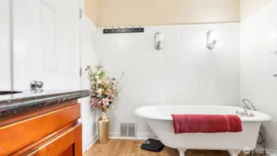 Bathroom 1.