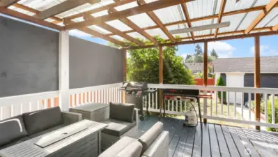 Large attached patio (Backyard)