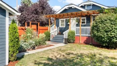 Large Fully Fenced Backyard.