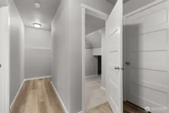 Photographs are for illustrative purposes only. Features, finishes, interior/exterior colors, landscaping and floorplan shown may vary from actual homes built.