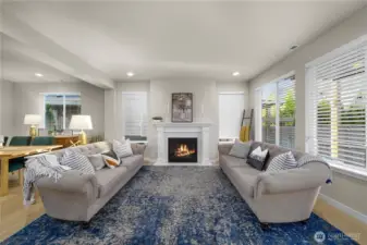 Prepare to be impressed with this well-designed home built by Pulte Homes, nestled below the famous vista of Mount Si and featuring the largest Roslyn floor plan in this lovely neighborhood.