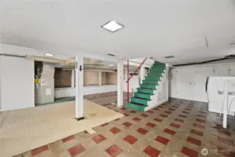 Lower level flex space