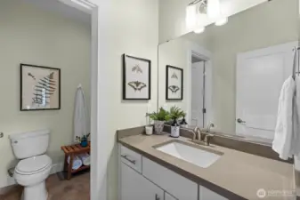 Main-level bath with clean, modern design