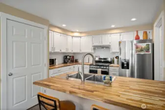 1412 updated kitchen