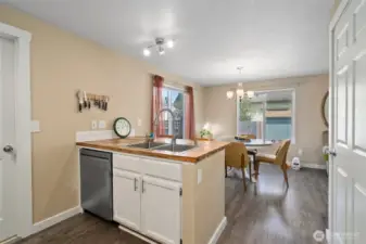 1412 Kitchen island