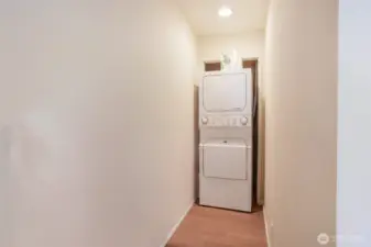 Washer & Dryer Included