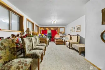 Huge Bonus Room