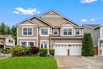 Glacier Valley offers a wonderful opportunity for comfortable living.