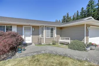 Well maintained with fabulous location at end of cul de sac!