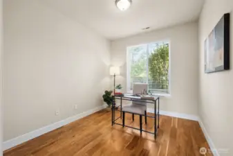 -- Could be used as a bedroom!