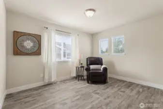 Upper level bonus room
