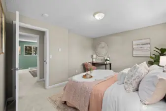 2nd bedroom
