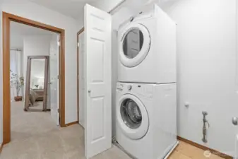 2nd Floor washer and dryer included.