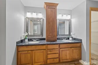 The tall tower cabinet keep all your bathroom accessories neat and tidy.