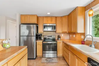 Stainless steel appliances stay