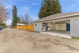 Detached 2 Car Garage with Shop