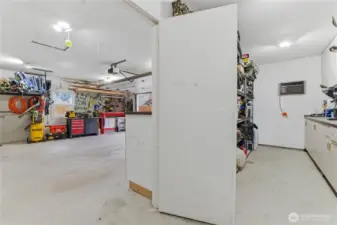 Shop area with Garage