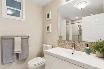 Beauitfully remodeled primary bath!