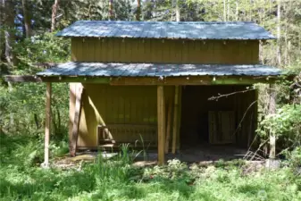 barn