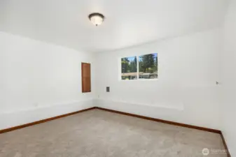 Downstairs Bedroom 4
