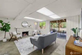 Lower level rec/family room.