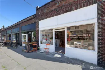 Close to Whittier neighborhood favorites including Delancey and Essex, Wool Friends, and more.