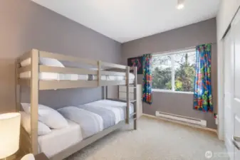 Good Sized Bedroom or Office Space