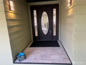 This beautiful front door and its side windows entrance brings you into a home made brand new. New carpets, new Luxury Vinyl Plank flooring, new stainless steel appliances, new quartz countertops, new cabinets, new showers, new fixtures. And  stunning and private waterfront view.