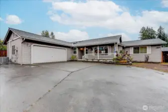 Rambler with RV parking in Everett