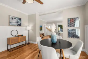 Great nook space for a coffee bar or buffet!
