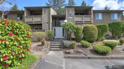 This top floor, end unit condo offers modern living in a prime Tacoma location in The Highlands Condo community. Featuring 2 spacious bedrooms, a private balcony, and a kitchen with newer cabinets, butcher block counters, and all SS appliances. Located just minutes from Point Defiance Park, Ruston Way Waterfront, and the charming Proctor District. Residents will enjoy easy access to shopping, dining, and entertainment, as well as top-rated healthcare facilities. With quick connections to Highway 16, I-5, and public transit, commuting to Seattle, Olympia, or Gig Harbor is a breeze. Outdoor enthusiasts will appreciate the proximity to waterfront activities, scenic hiking trails, and Mount Rainier’s breathtaking landscapes.