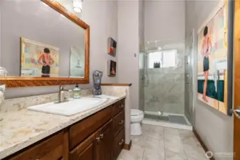 Main Bathroom Upstairs