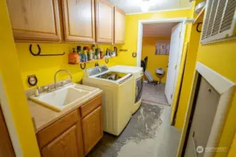 Laundry room(floors in process of being fixed)