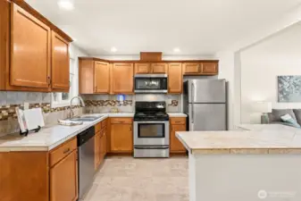 16905 - Open Kitchen from Dining Room