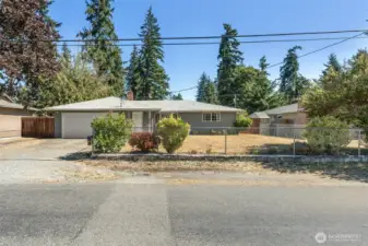 16905 - Front of Home with 2 Car Garage