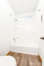 Shower/ tub in primary bath