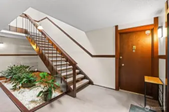 Elegant entry way towards your front door