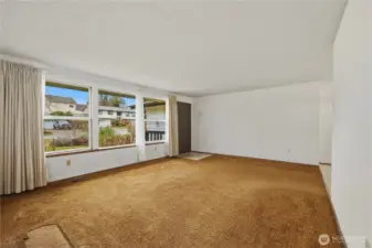 New windows throughout, installed in 2017.