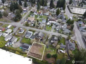 (Lot lines are an approximation)