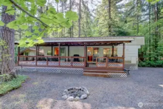 Enjoy the Glen with its many amenities and your own slice of heaven