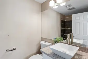full bath from this primary suite