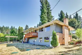 Functions as 5 bed with basement style apartment